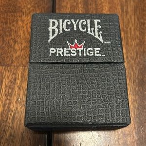 BICYCLE PRESTIGE  in black unisex.,